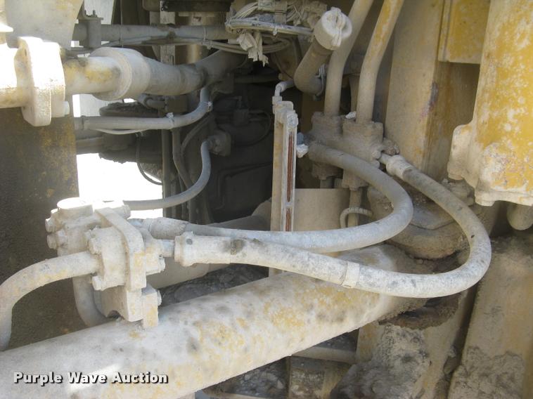 image for item L2387 2004 Caterpillar 988G wheel loader