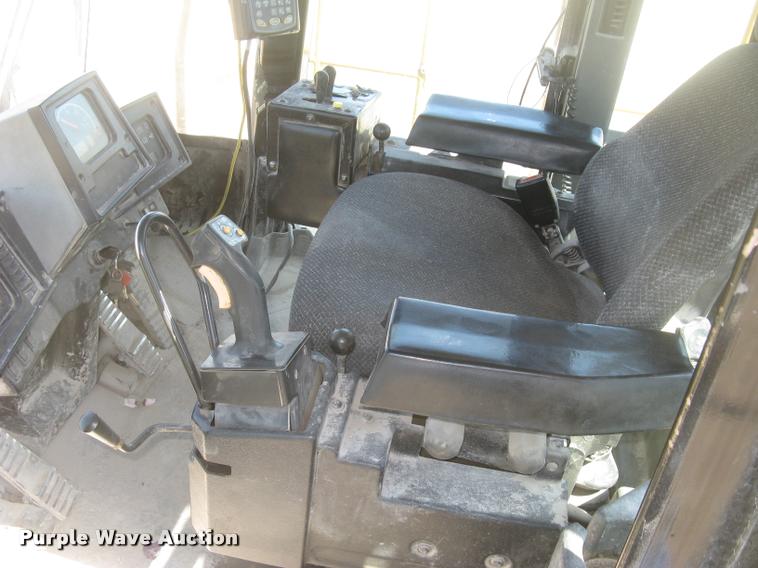 image for item L2387 2004 Caterpillar 988G wheel loader