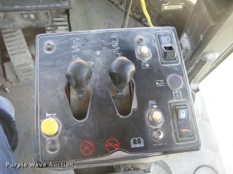 image for item L2387 2004 Caterpillar 988G wheel loader