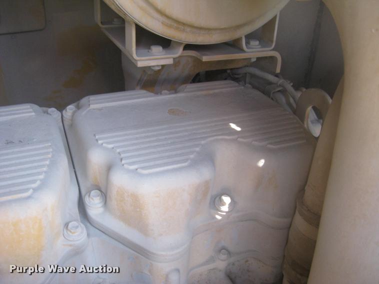 image for item L2387 2004 Caterpillar 988G wheel loader