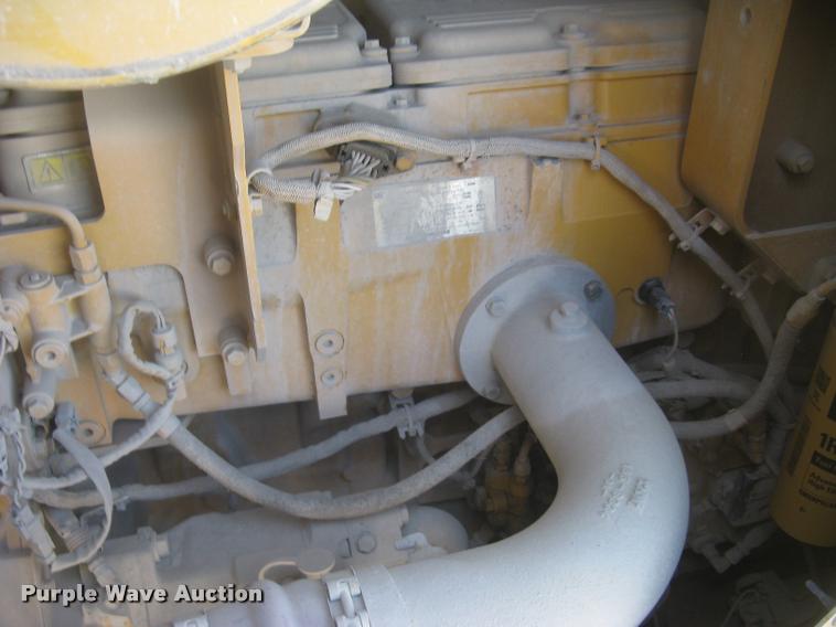 image for item L2387 2004 Caterpillar 988G wheel loader