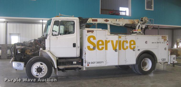image for item L3925 2003 Freightliner FL70 service truck