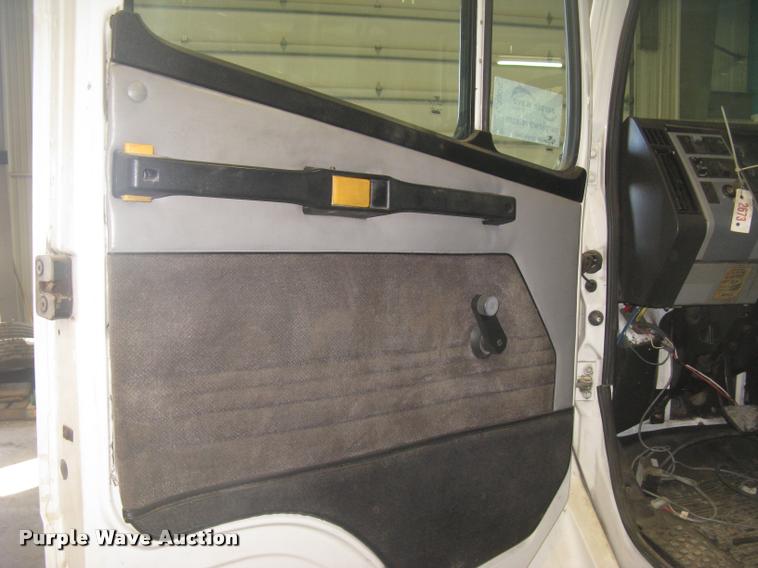 image for item L3925 2003 Freightliner FL70 service truck