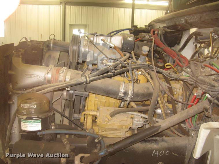 image for item L3925 2003 Freightliner FL70 service truck