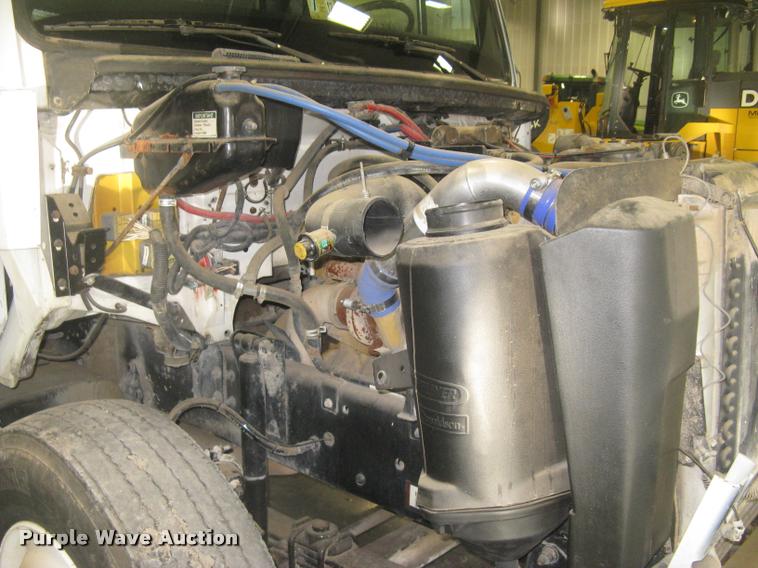 image for item L3925 2003 Freightliner FL70 service truck