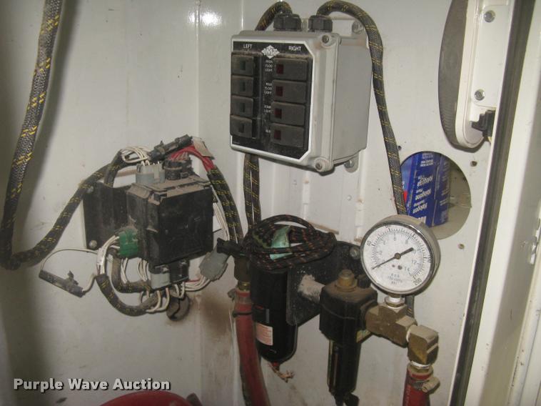 image for item L3925 2003 Freightliner FL70 service truck