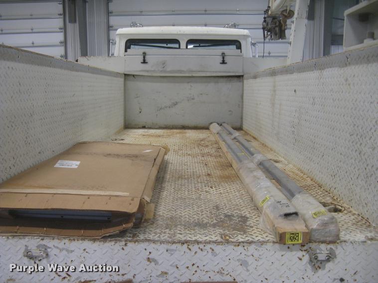 image for item L3925 2003 Freightliner FL70 service truck