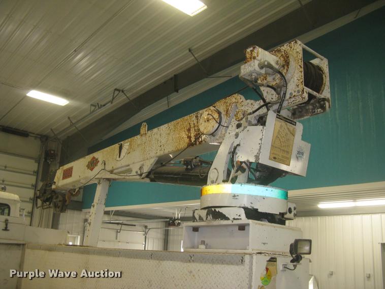 image for item L3925 2003 Freightliner FL70 service truck