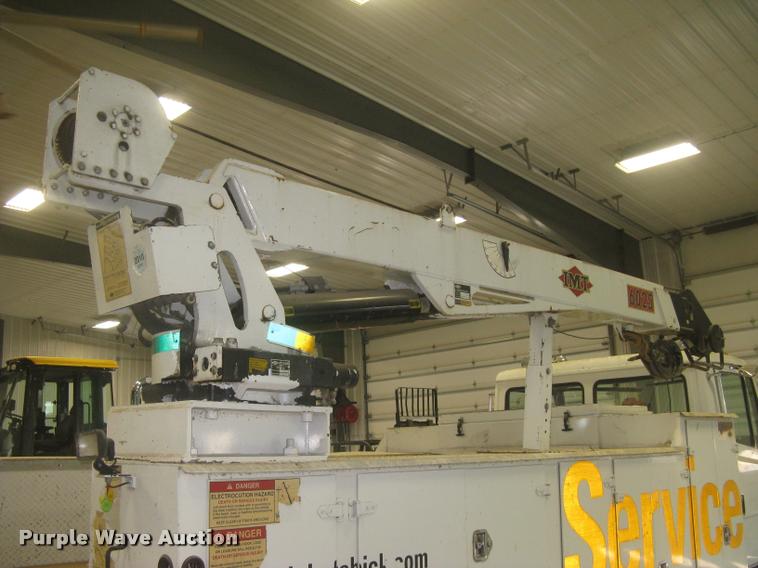 image for item L3925 2003 Freightliner FL70 service truck