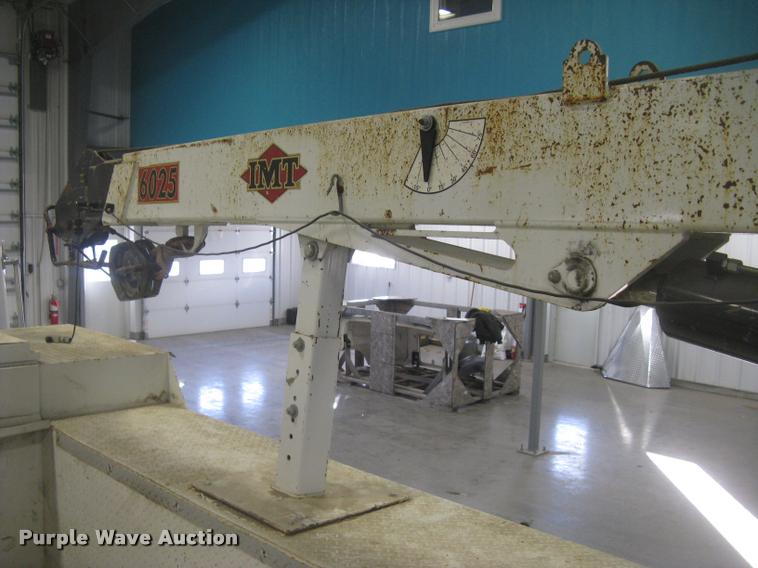 image for item L3925 2003 Freightliner FL70 service truck