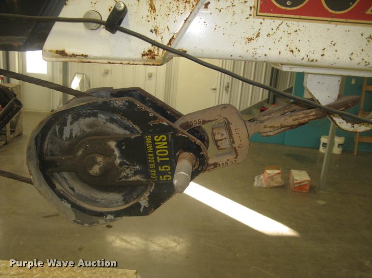 image for item L3925 2003 Freightliner FL70 service truck