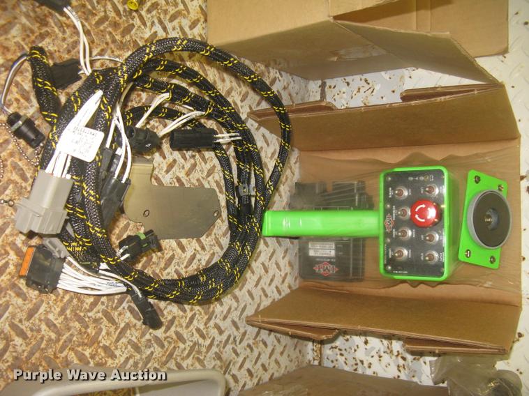 image for item L3925 2003 Freightliner FL70 service truck