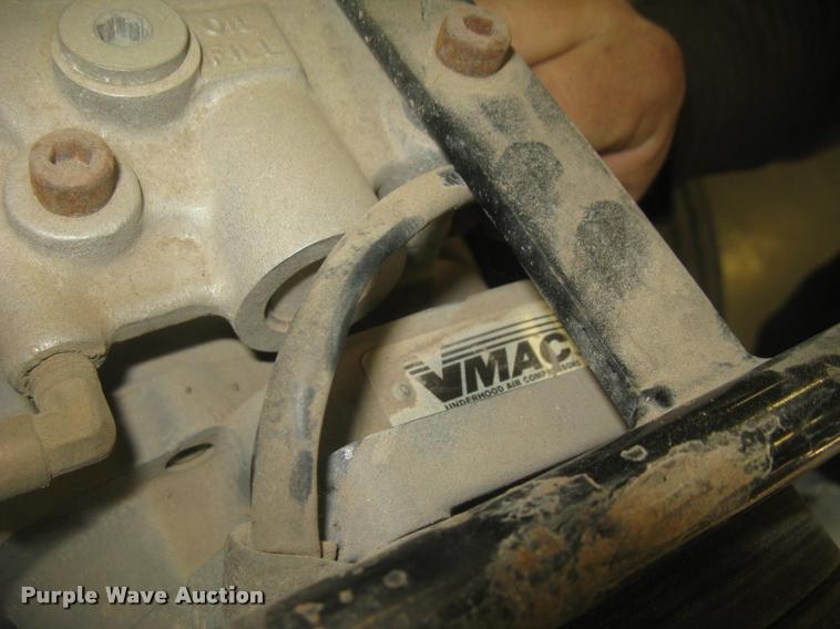 image for item L3925 2003 Freightliner FL70 service truck