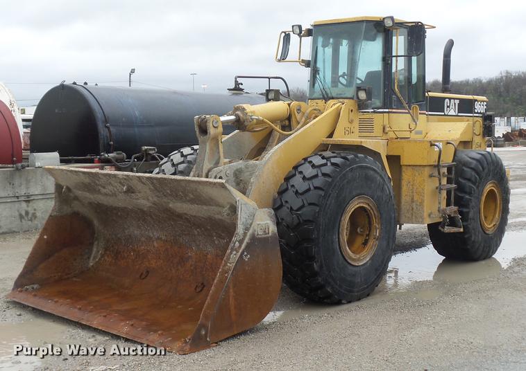 image for item L4674 1998 Caterpillar 966F wheel loader