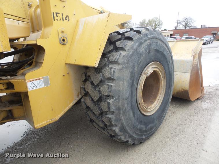 image for item L4674 1998 Caterpillar 966F wheel loader