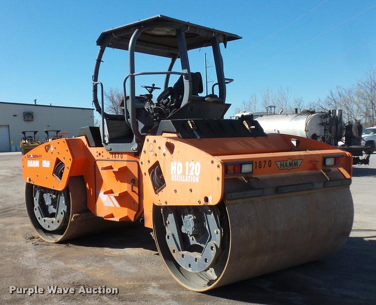 image for item L4697 Hamm HD120 double drum vibratory roller