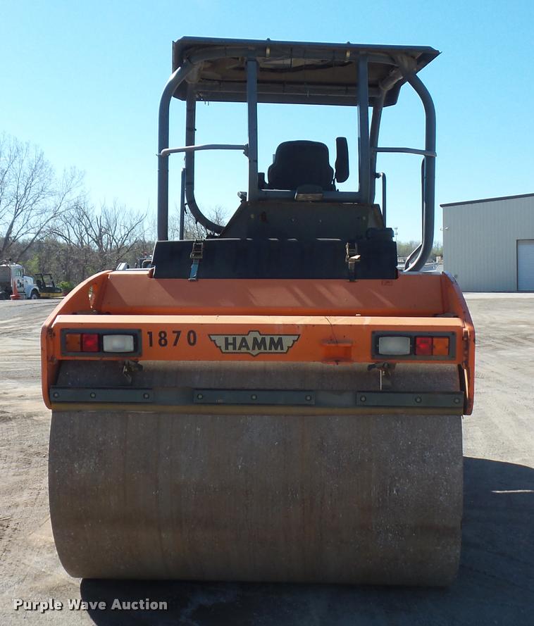 image for item L4697 Hamm HD120 double drum vibratory roller