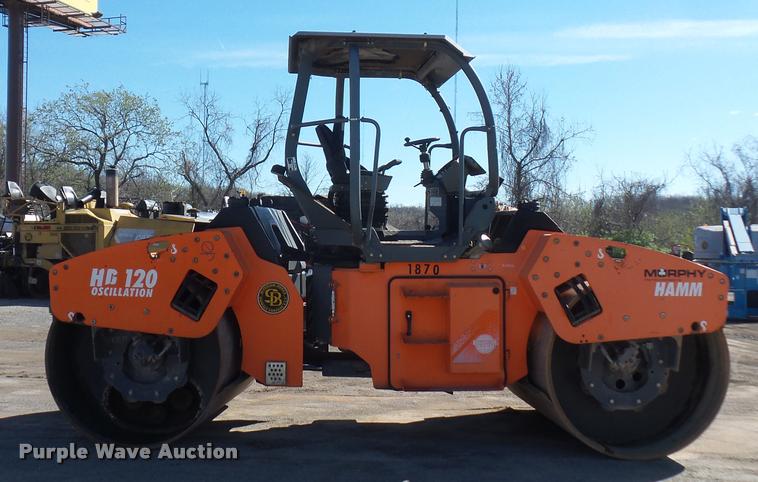 image for item L4697 Hamm HD120 double drum vibratory roller