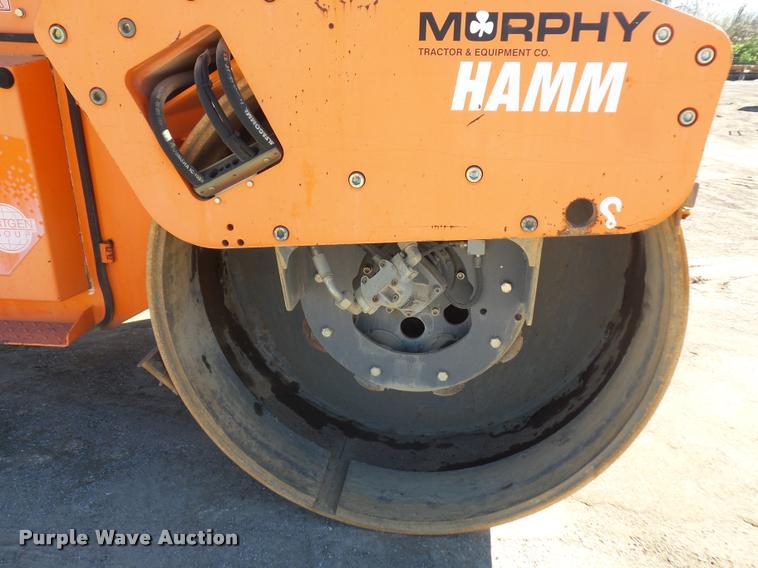 image for item L4697 Hamm HD120 double drum vibratory roller