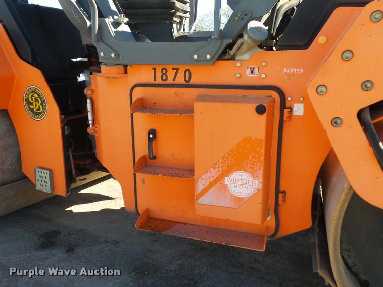 image for item L4697 Hamm HD120 double drum vibratory roller