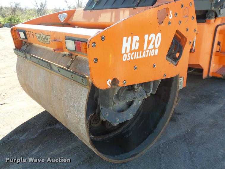 image for item L4697 Hamm HD120 double drum vibratory roller