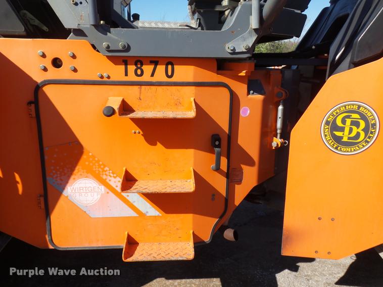 image for item L4697 Hamm HD120 double drum vibratory roller