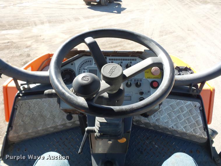 image for item L4697 Hamm HD120 double drum vibratory roller