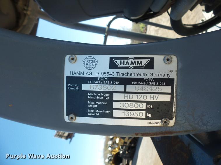 image for item L4697 Hamm HD120 double drum vibratory roller