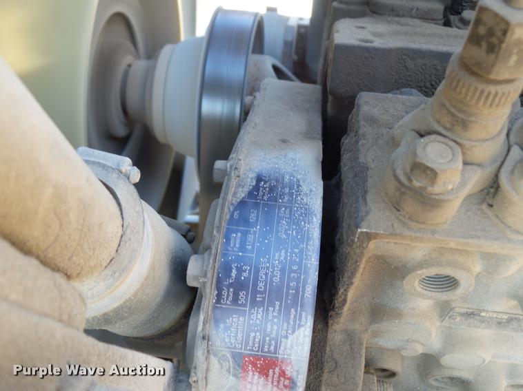 image for item L4700 1993 Ford LT8000 crane truck