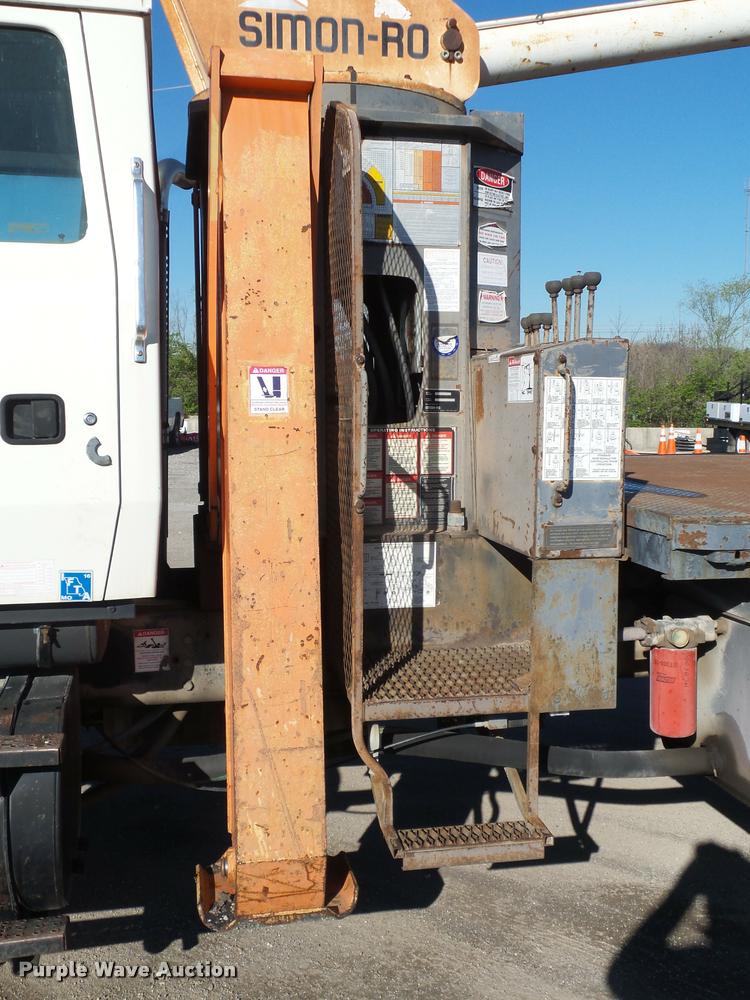 image for item L4700 1993 Ford LT8000 crane truck