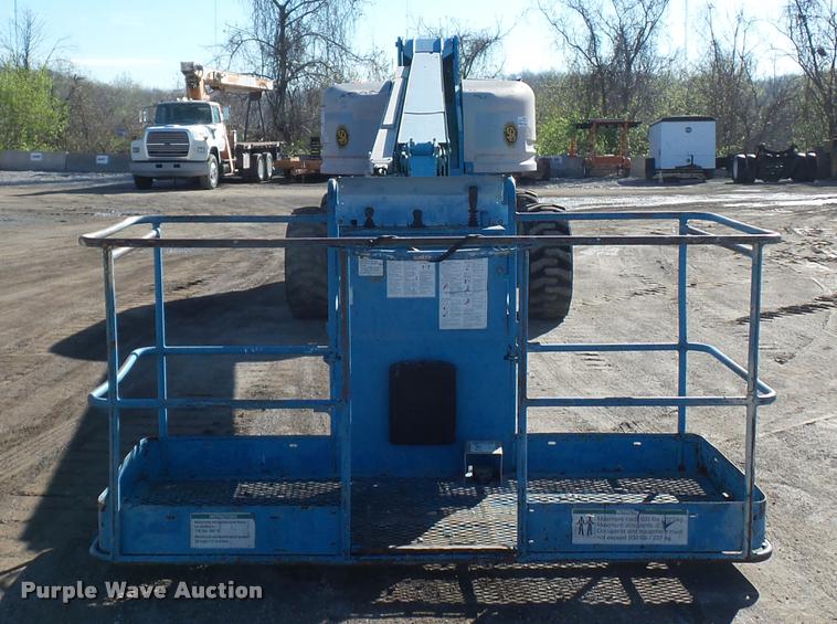 image for item L4702 2002 Genie S-65 boom lift