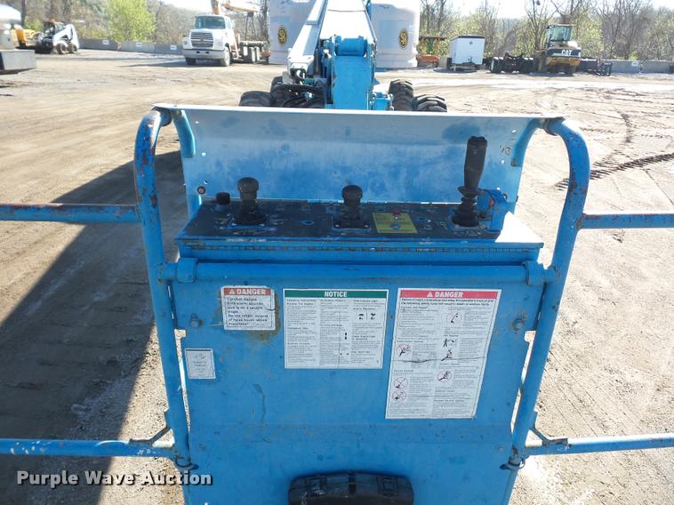 image for item L4702 2002 Genie S-65 boom lift