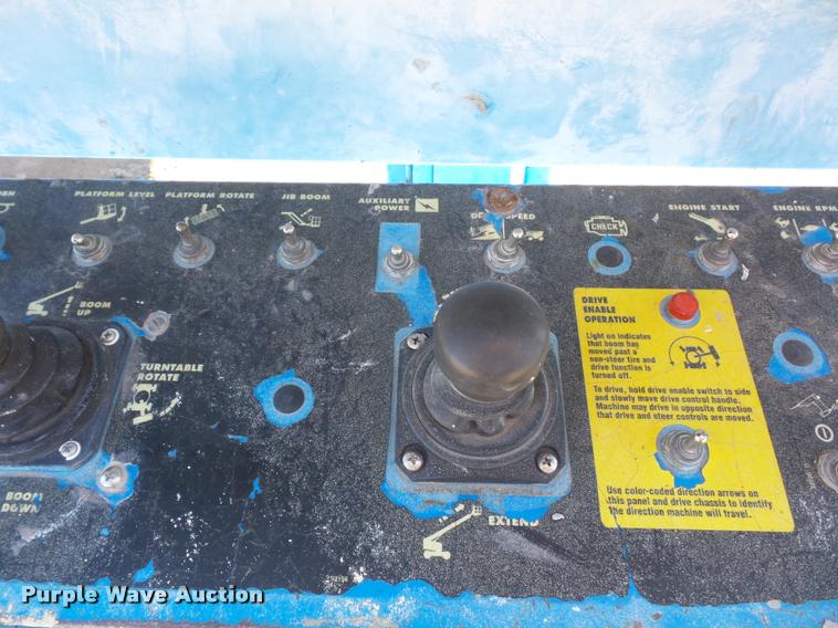 image for item L4702 2002 Genie S-65 boom lift