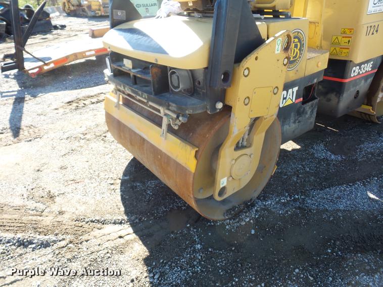 image for item L4704 Caterpillar CB334E double drum vibratory roller