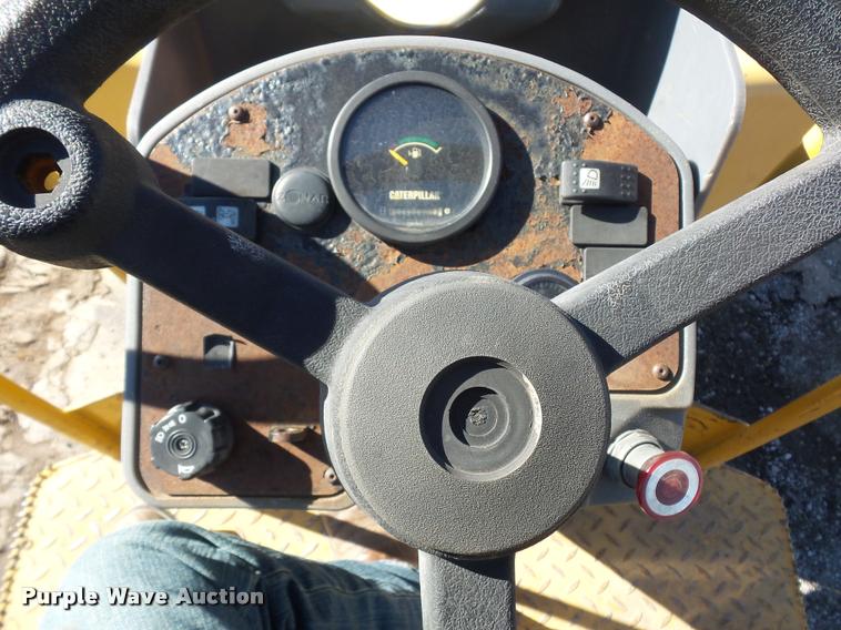 image for item L4704 Caterpillar CB334E double drum vibratory roller