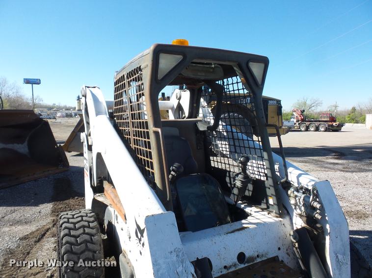 image for item L4707 2009 Bobcat S250 skid steer