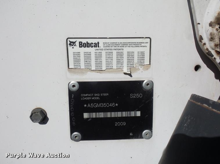 image for item L4707 2009 Bobcat S250 skid steer