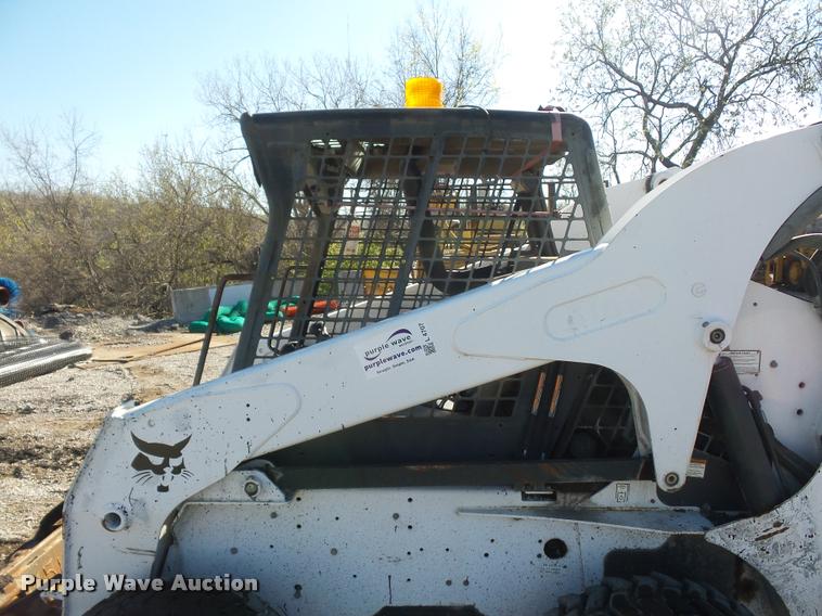 image for item L4707 2009 Bobcat S250 skid steer