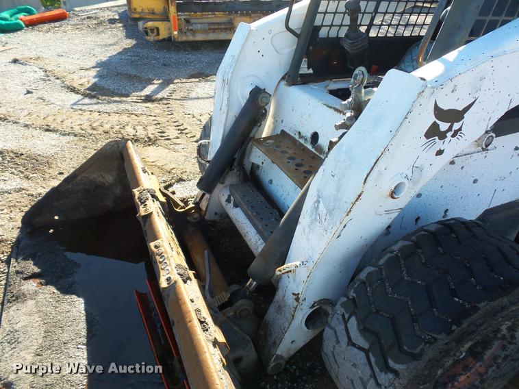 image for item L4707 2009 Bobcat S250 skid steer