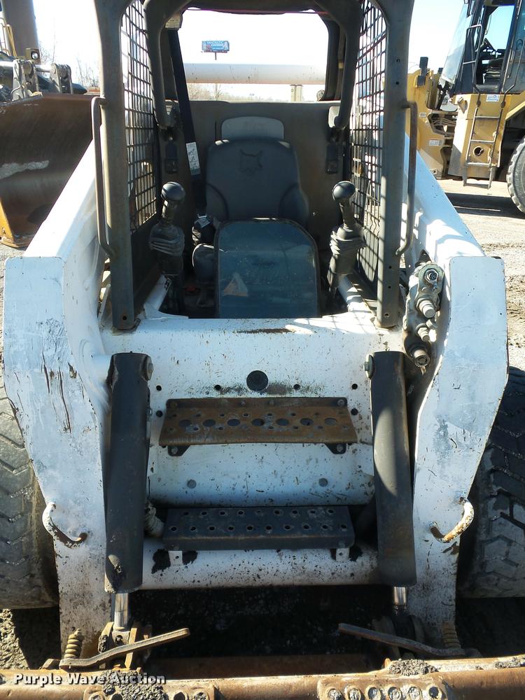 image for item L4707 2009 Bobcat S250 skid steer