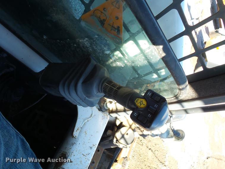 image for item L4707 2009 Bobcat S250 skid steer