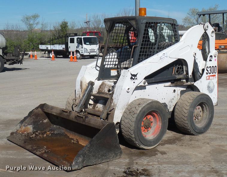 image for item L4709 2008 Bobcat S300 skid steer