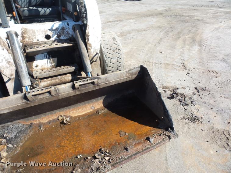 image for item L4709 2008 Bobcat S300 skid steer