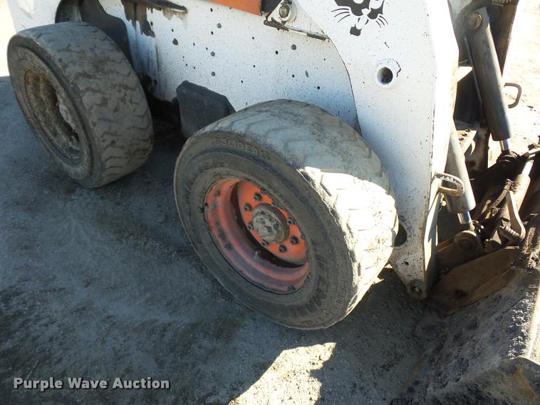 image for item L4709 2008 Bobcat S300 skid steer