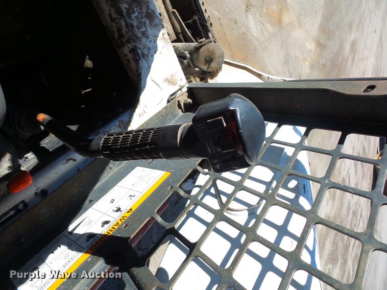 image for item L4709 2008 Bobcat S300 skid steer