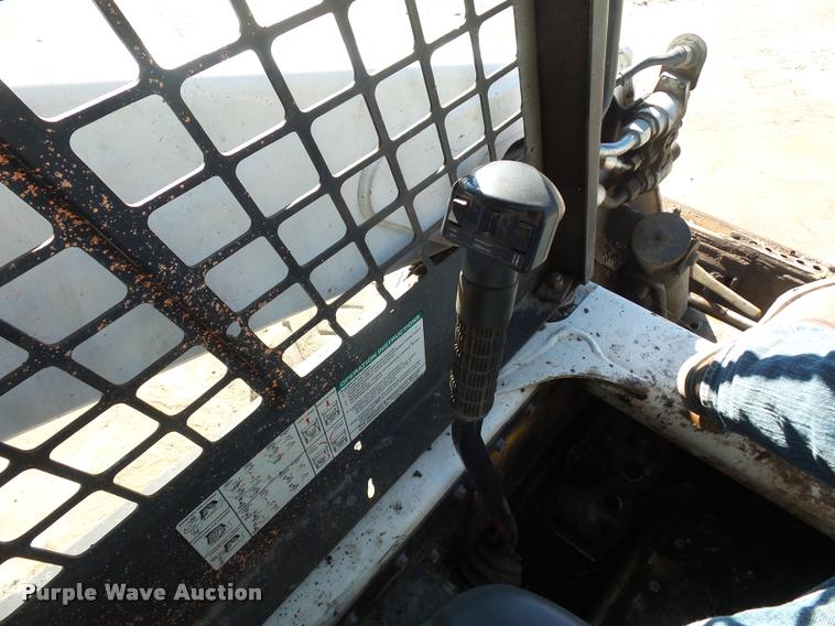 image for item L4709 2008 Bobcat S300 skid steer