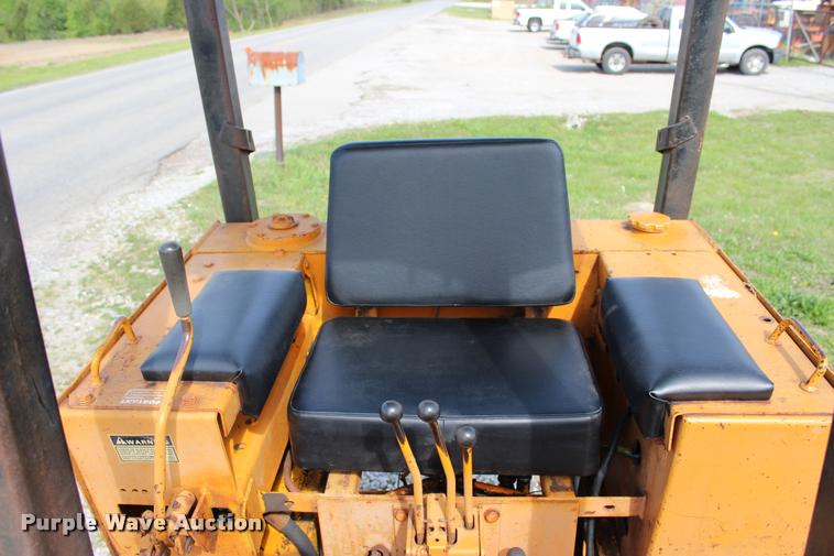 image for item L4987 1974 Case 450 dozer