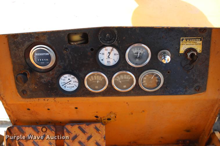 image for item L4987 1974 Case 450 dozer
