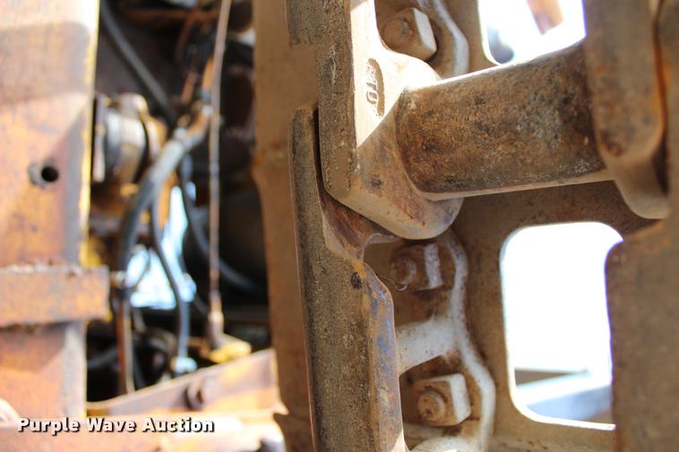 image for item L4987 1974 Case 450 dozer