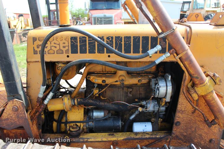 image for item L4987 1974 Case 450 dozer